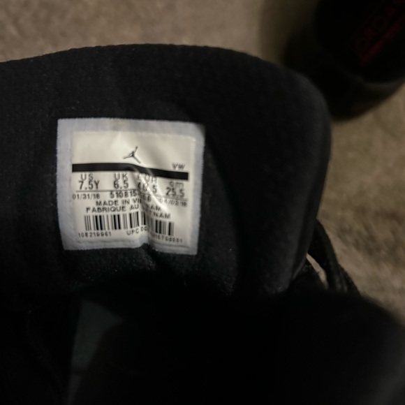 🧠🧠🧠Nike Jordan 12 Black Rush Pink - Picture 7 of 7